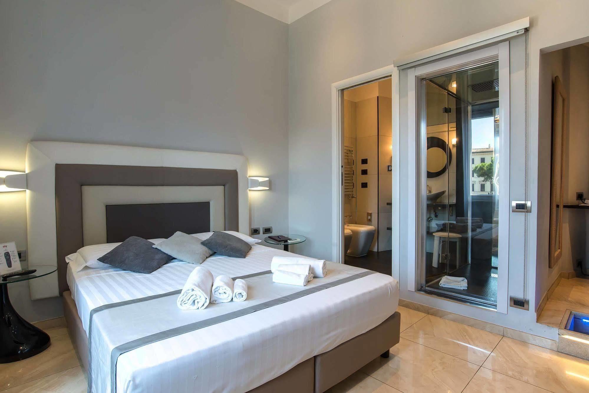 Hotel Pantheon Caesar Relais Roma Exterior foto